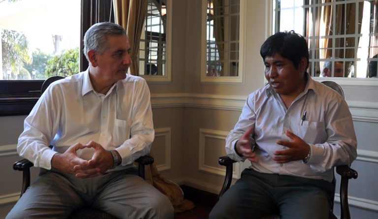 Diálogo con Eustaquio Cadena, parlamentario andino de Bolivia