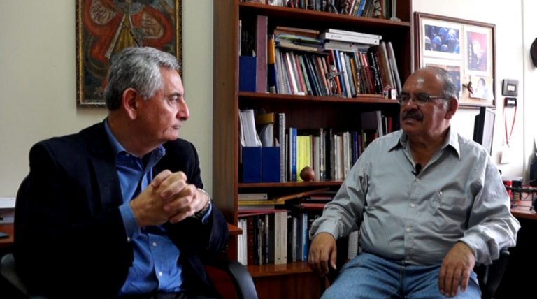 Nelson Manrique: Interrumpir el orden democrático le vendría muy bien a Alan García o Keiko Fujimori